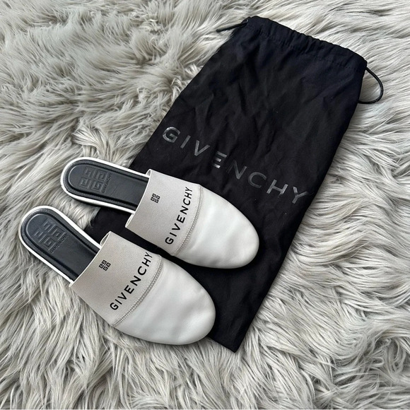 GIVENCHY Bedford 4G Logo White Leather Flats
Mules Size 37 - Picture 13 of 13
